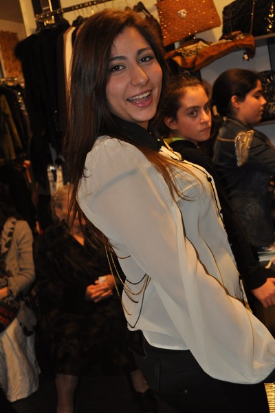 S ladies boutique Opening